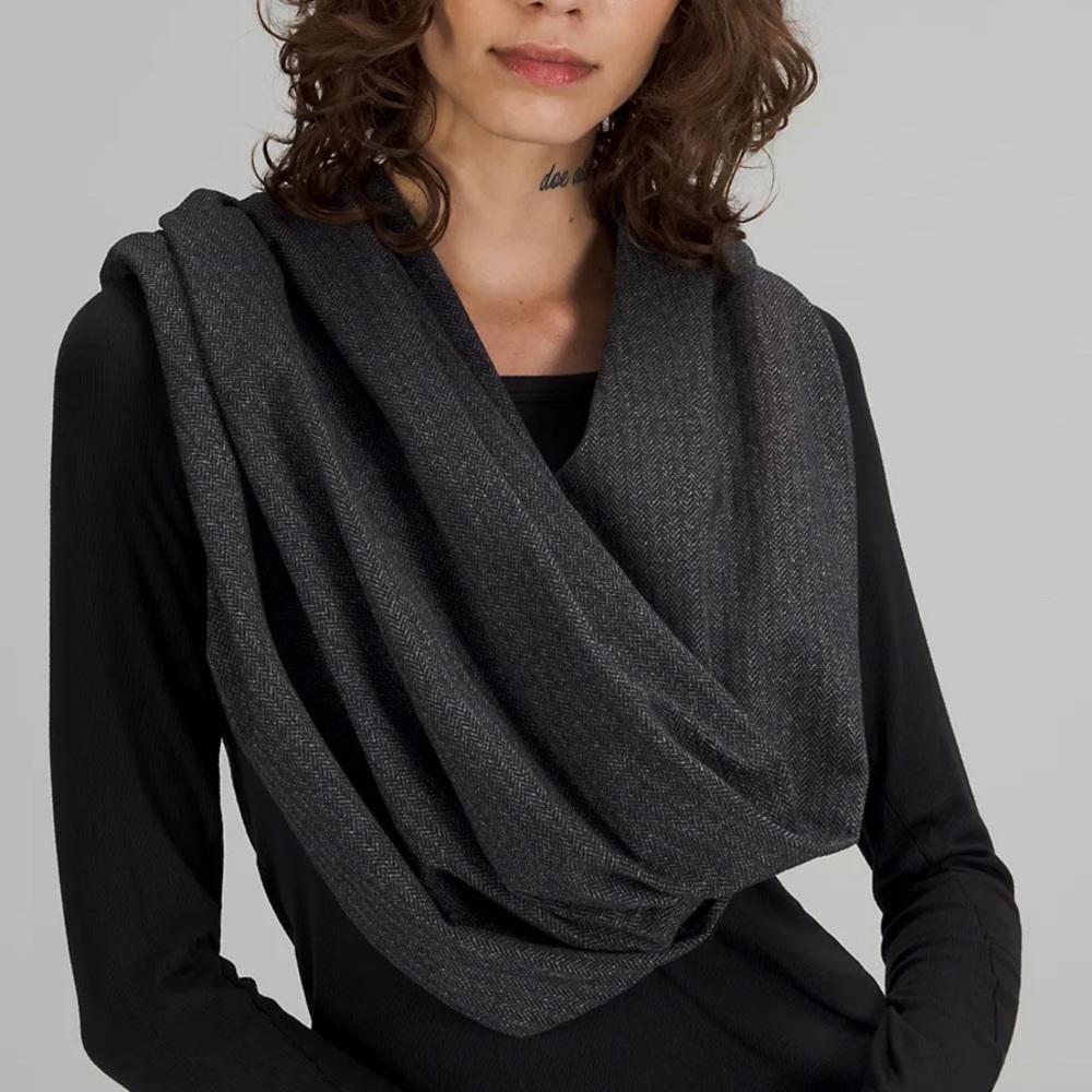 🍋 lululemon customizable wrap scarf